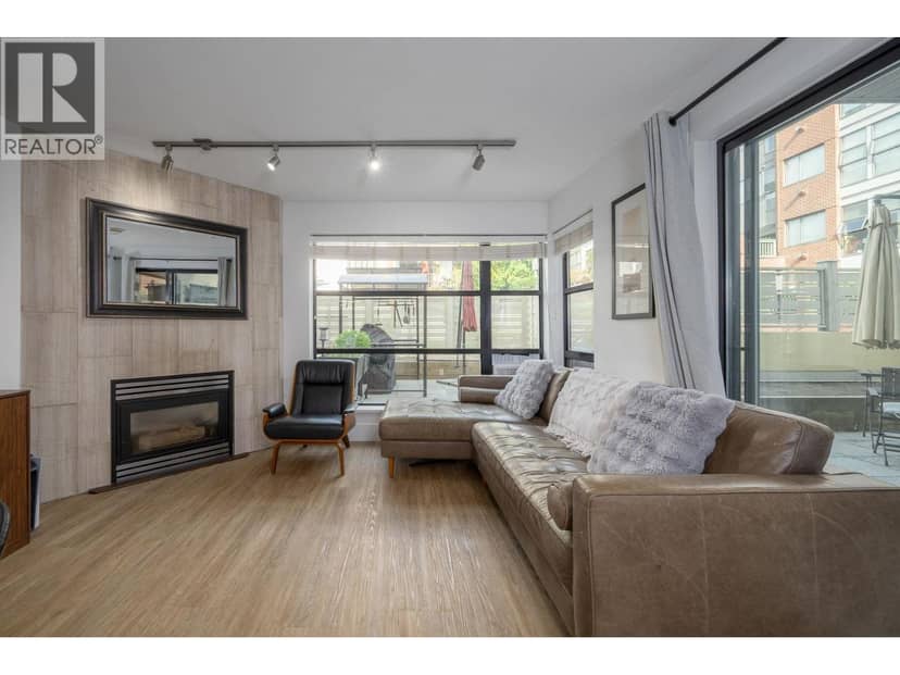 204 124 W 3rd Street, North Vancouver, photo 6