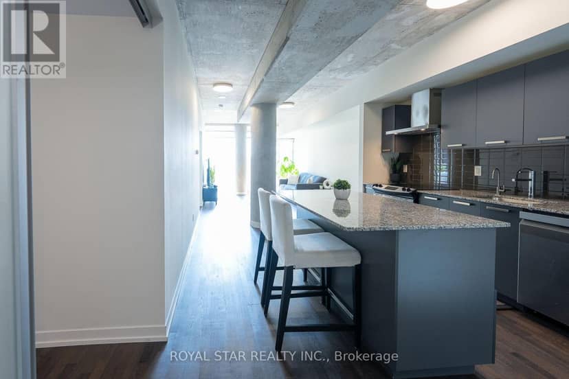 623 - 95 Bathurst Street — photo 6 of 40
