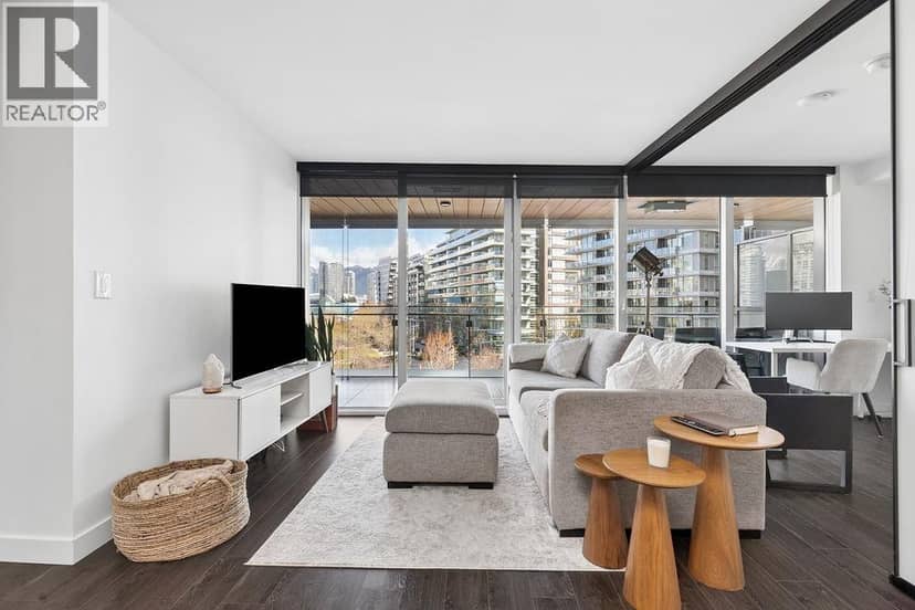 507 1768 COOK STREET, Vancouver, photo 2