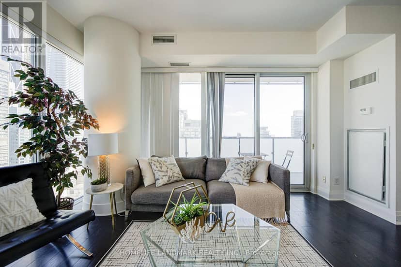 3410 - 1080 Bay Street — photo 19 of 40