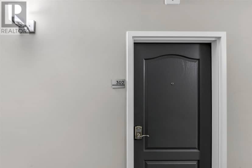 130 Lemarchant Road Unit#302 — photo 5 of 36