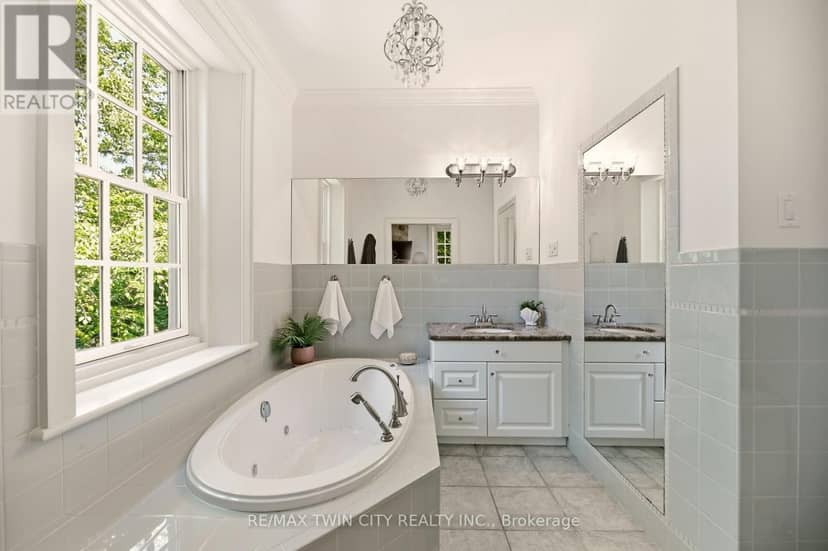 25 Dunbar Street — photo 35 of 40