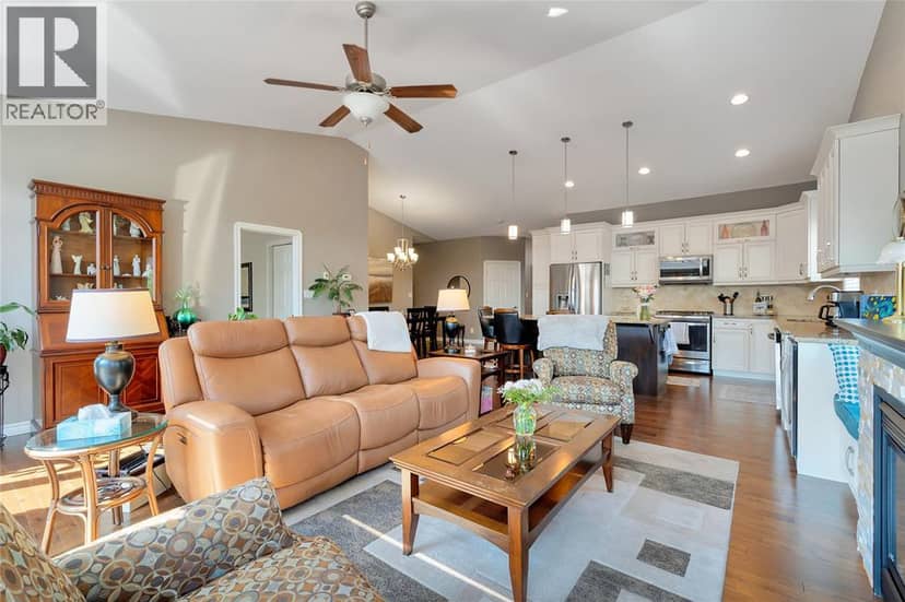 1340 Aspenshore  Ave — photo 5 of 37