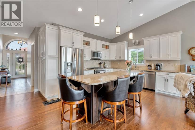 1340 Aspenshore  Ave — photo 7 of 37