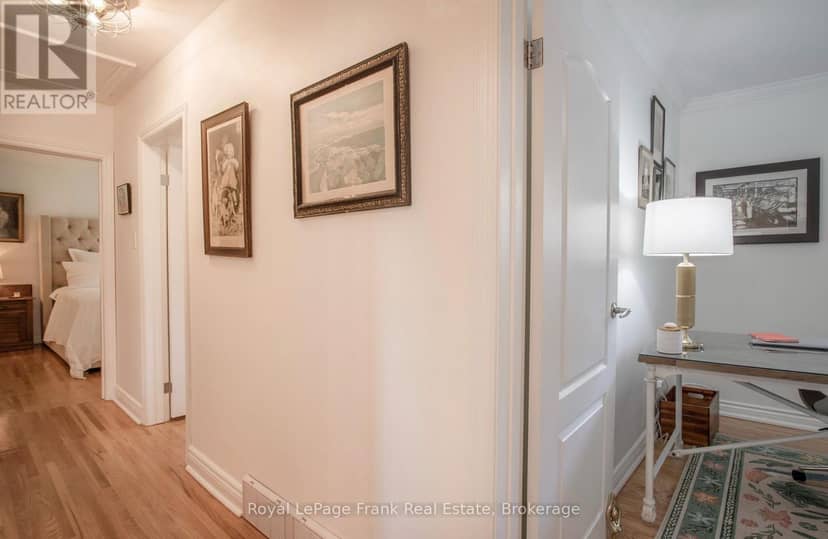 129 Keewatin Street N — photo 15 of 38