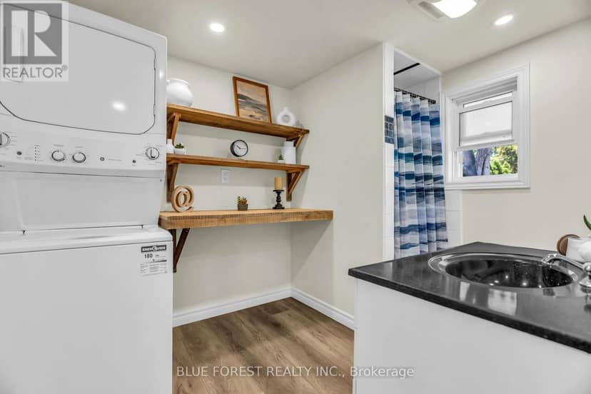 213 William Street — photo 27 of 36