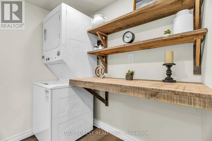 213 William Street — photo 28 of 36