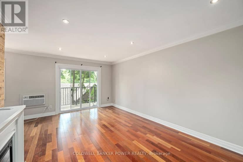 403 - 570 William Street — photo 5 of 24