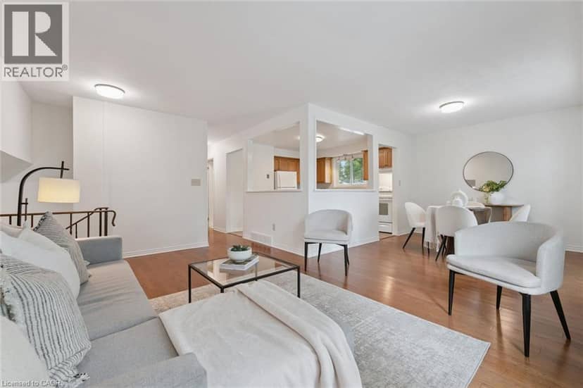 33 MACCOLL Place — photo 8 of 40