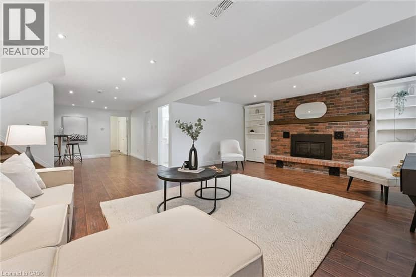 33 MACCOLL Place — photo 22 of 40