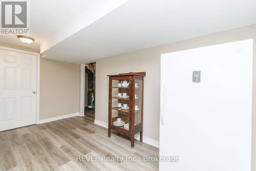 2779 Baker Road — photo 37 of 40