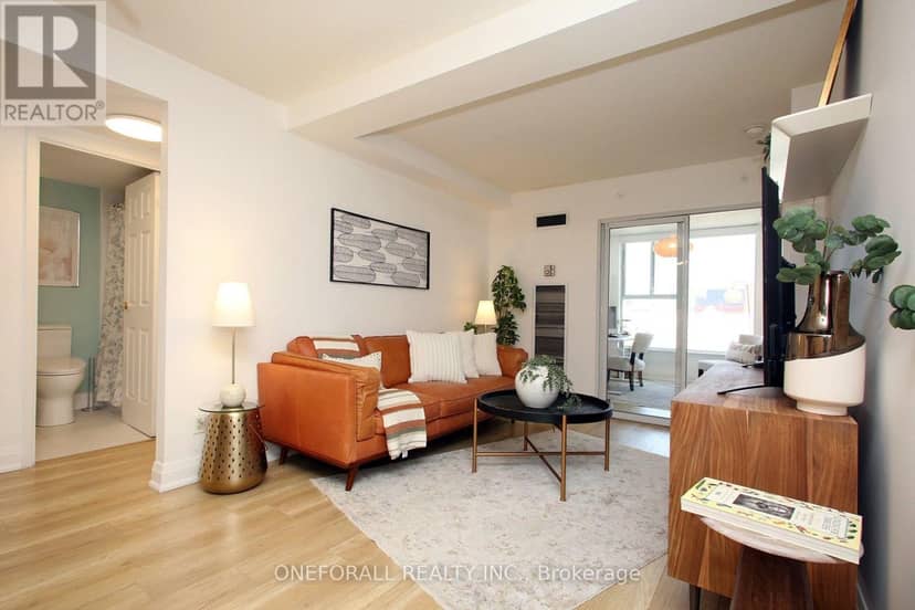 633 - 222 The Esplanade — photo 15 of 36