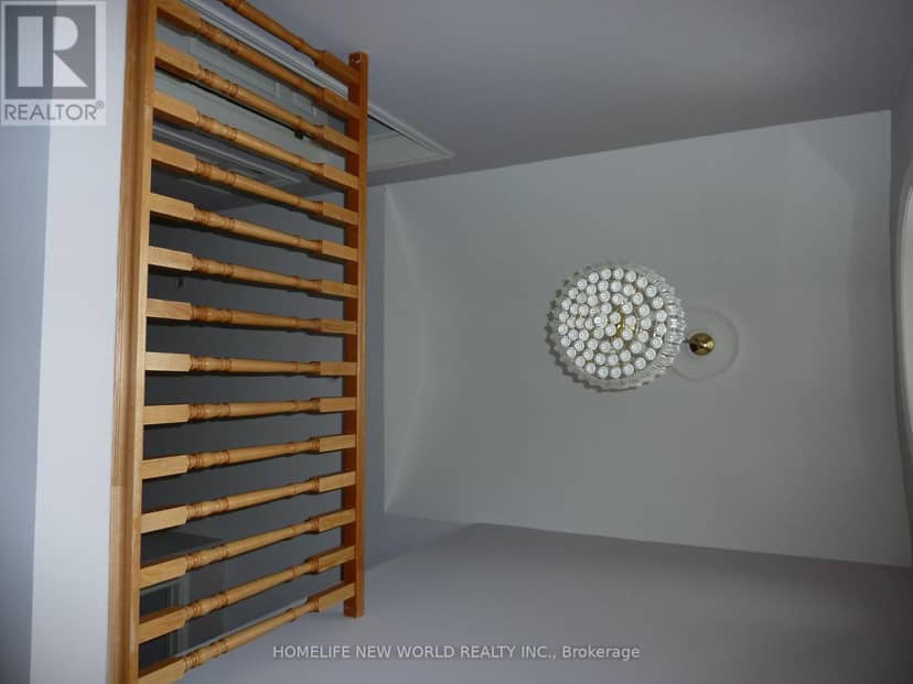 3022 Bayview Avenue — photo 11 of 40