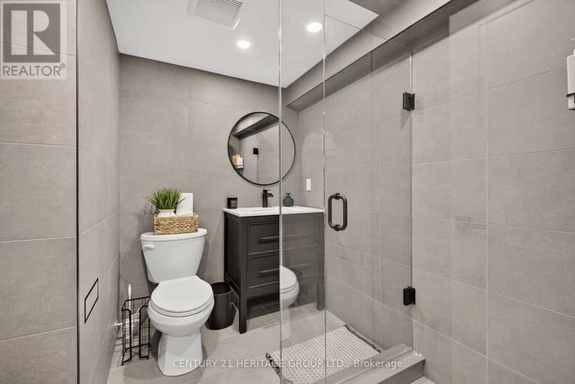 195 Mackenzie Street — photo 25 of 33