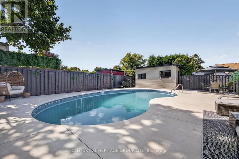 195 Mackenzie Street — photo 29 of 33