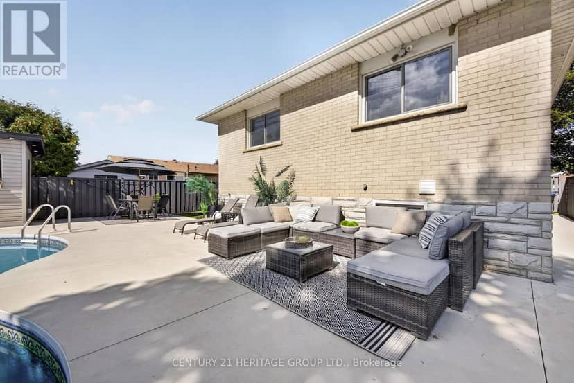195 Mackenzie Street — photo 33 of 33