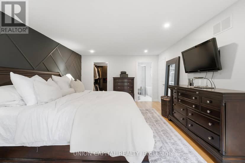 22 Cynthia Crescent — photo 17 of 40