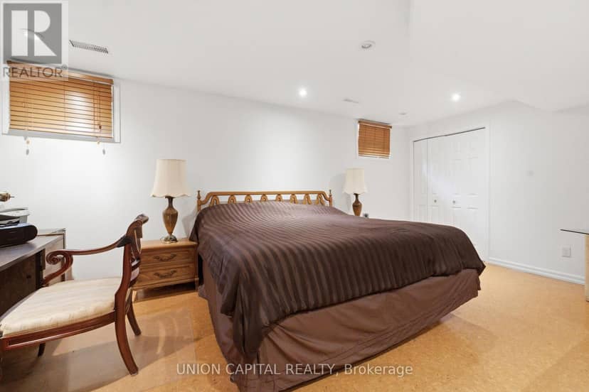 22 Cynthia Crescent — photo 31 of 40