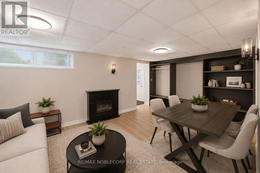 166 Collings Avenue — photo 18 of 30