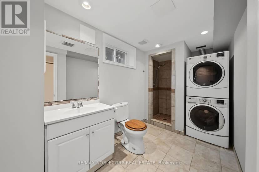 166 Collings Avenue — photo 26 of 30