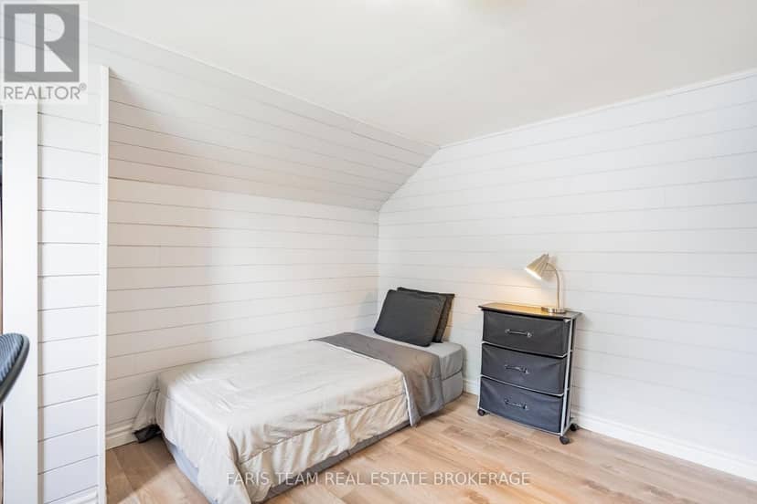 5 Robert Street — photo 13 of 19