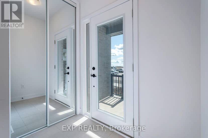 10 McAush Street, Barrie, photo 2