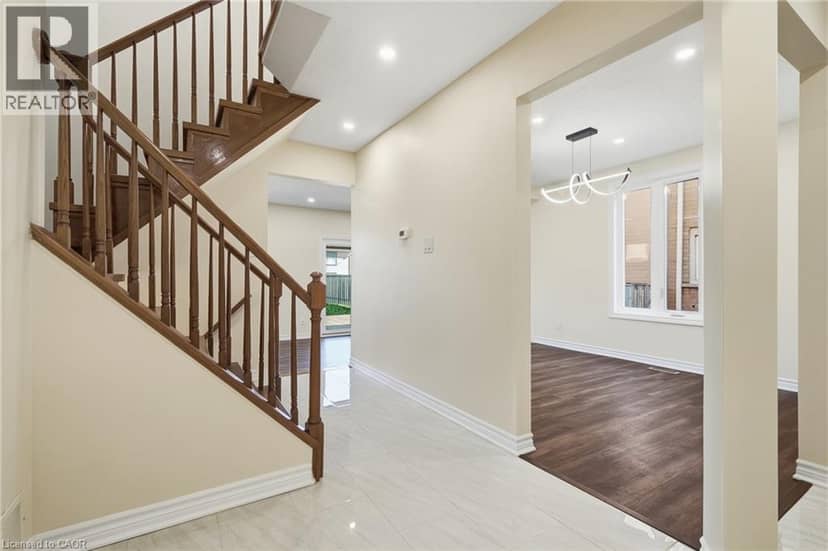 184 MACINTOSH Drive — photo 6 of 40