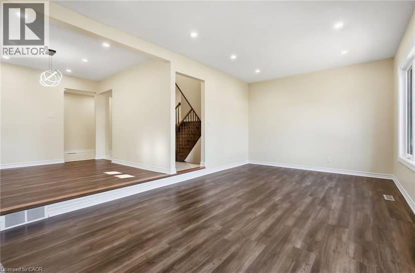 184 MACINTOSH Drive — photo 8 of 40