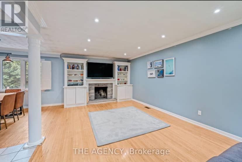 261 Wales Crescent — photo 3 of 26