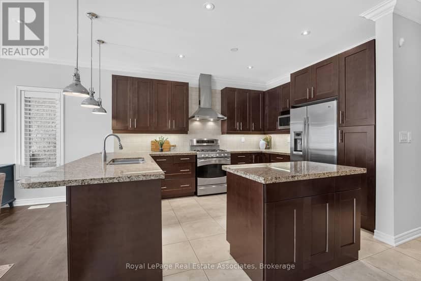 2320 Wuthering Heights Way — photo 11 of 40