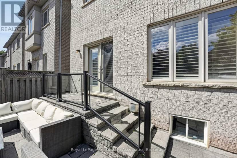 2320 Wuthering Heights Way — photo 17 of 40