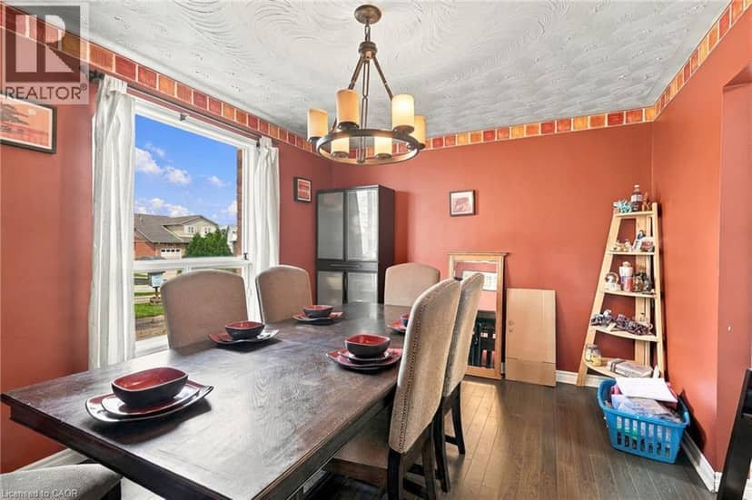 23 DESANTIS Court — photo 17 of 40