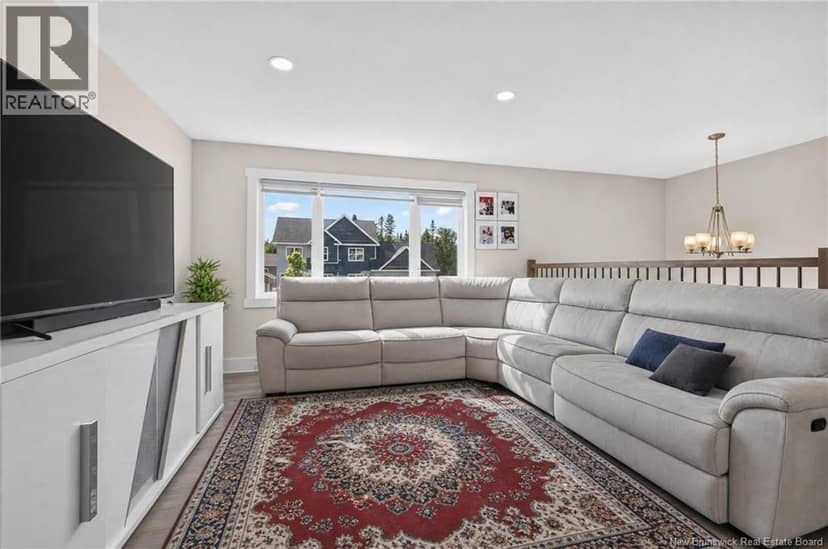 27 Sycamore Drive — photo 15 of 40