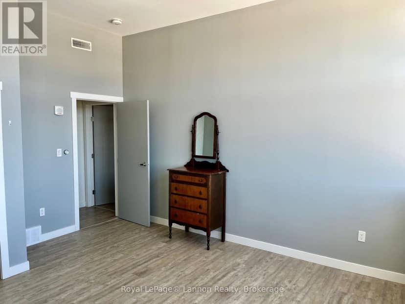 2416 - 96 High Street — photo 11 of 20
