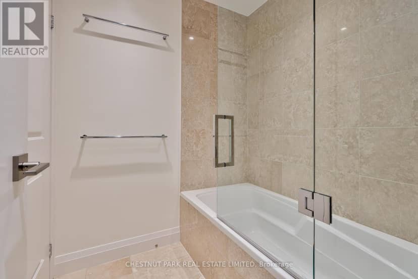 201 - 25 Scrivener Square — photo 18 of 28