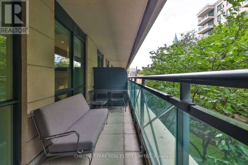 201 - 25 Scrivener Square — photo 22 of 28