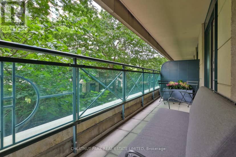 201 - 25 Scrivener Square — photo 23 of 28