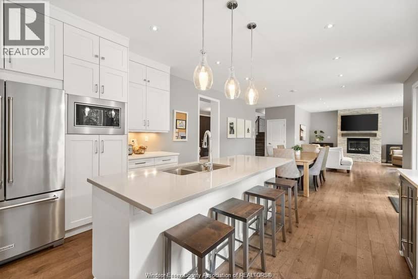 580 Herdman — photo 11 of 40