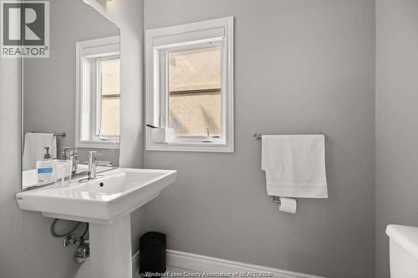 580 Herdman — photo 20 of 40