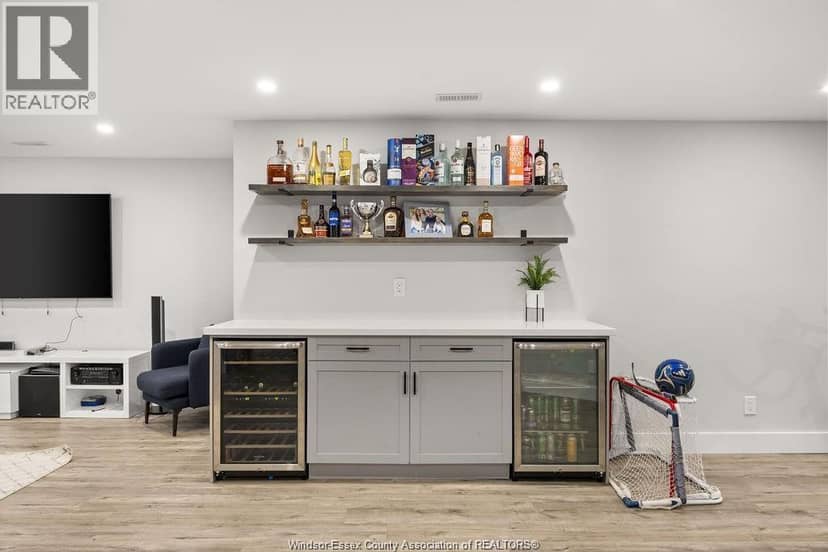 580 Herdman — photo 28 of 40