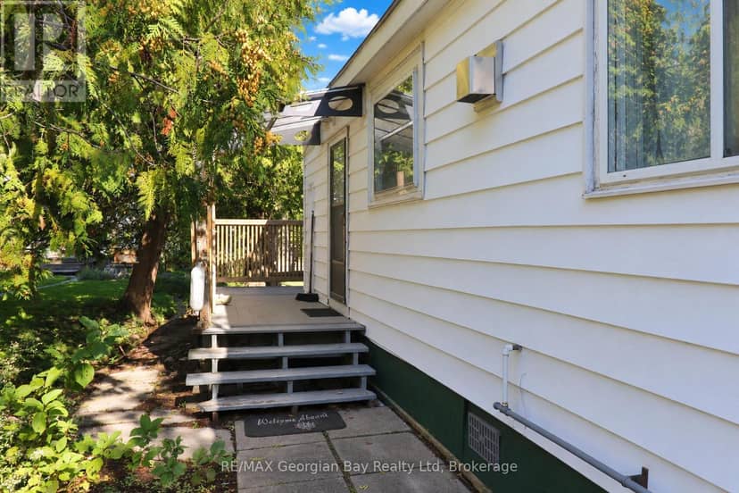 62 King Road — photo 19 of 35