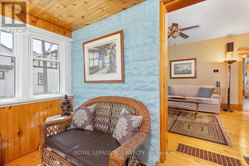 20314 Leslie Street — photo 17 of 40