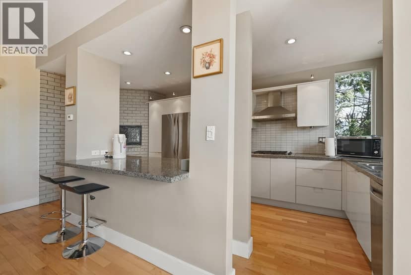 Main Floor 1053 MILLSTREAM ROAD, Vancouver, photo 5