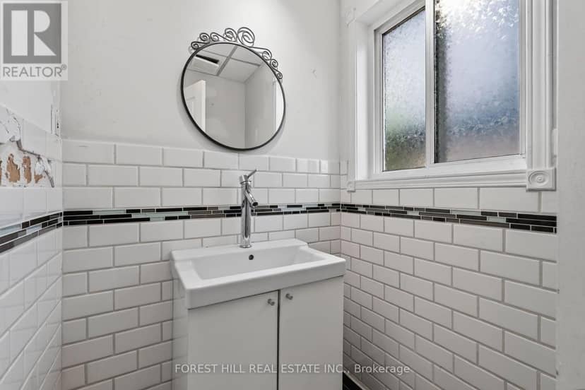 22 Grand Valley Drive — photo 16 of 27