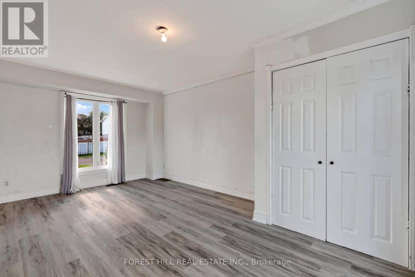 22 Grand Valley Drive — photo 18 of 27