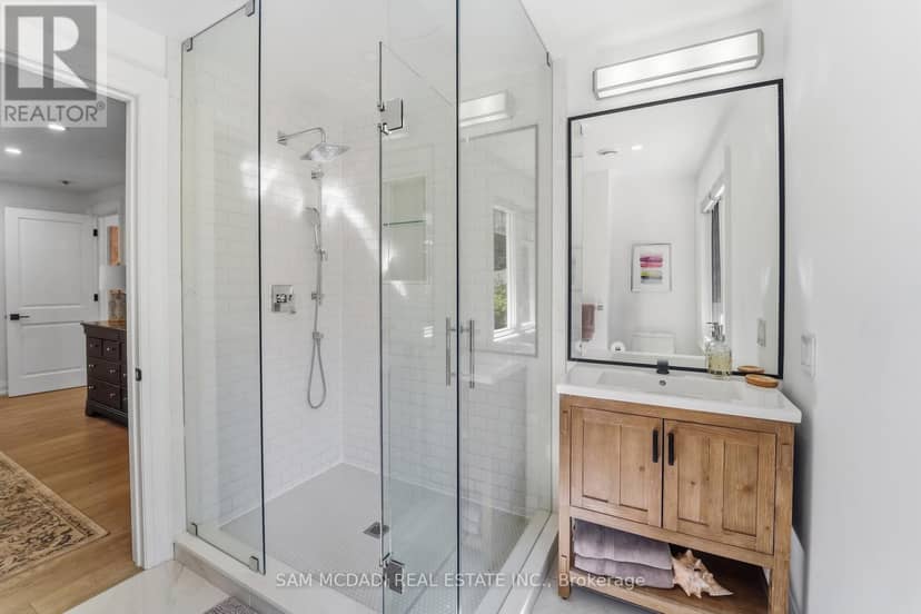 2142 Obeck Crescent — photo 30 of 40