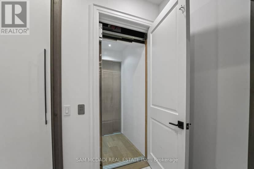 2142 Obeck Crescent — photo 35 of 40