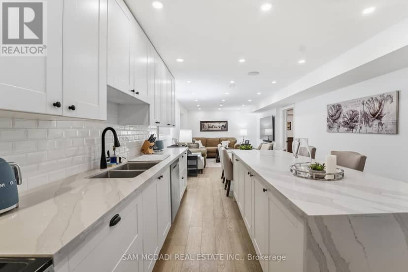 2142 Obeck Crescent — photo 37 of 40