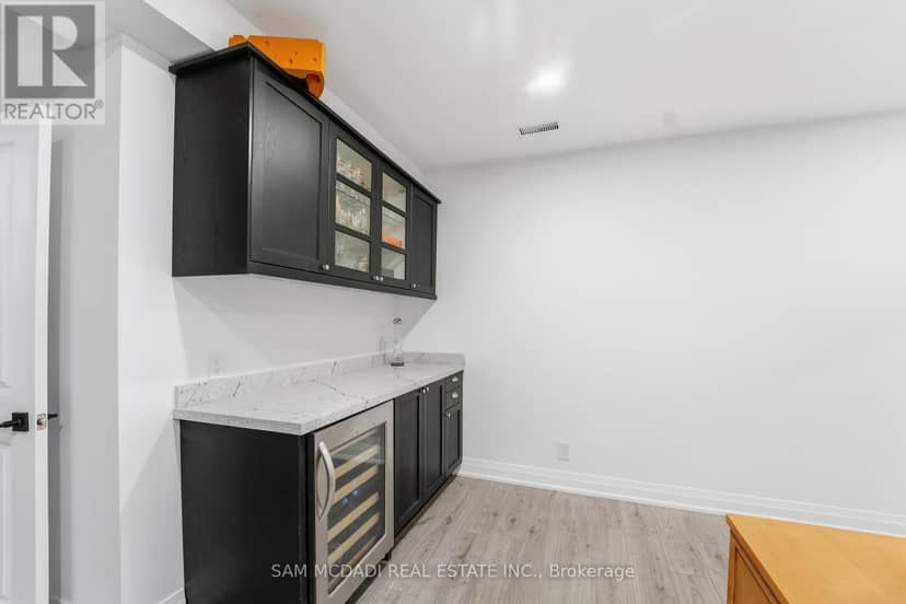 2142 Obeck Crescent — photo 39 of 40