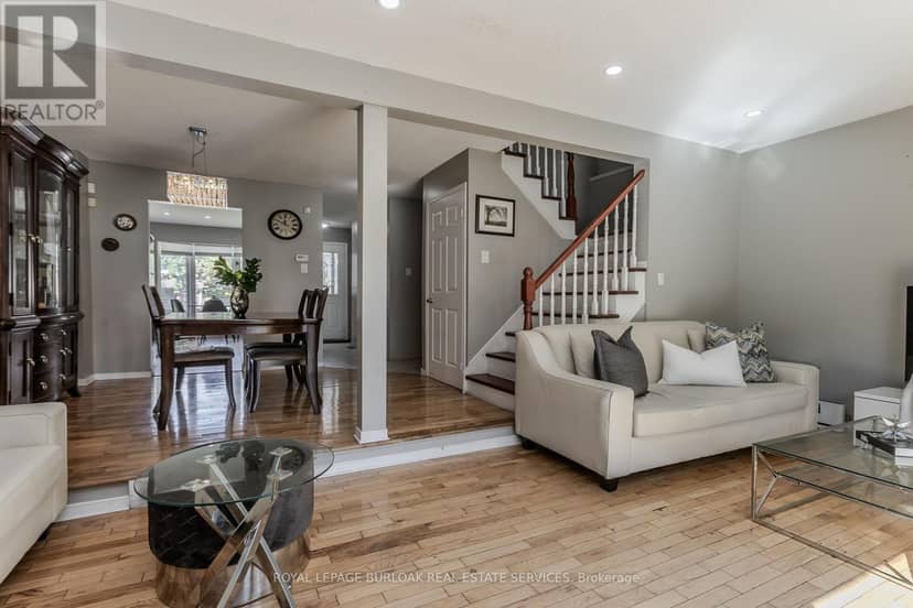 14 Ellington Avenue — photo 7 of 29